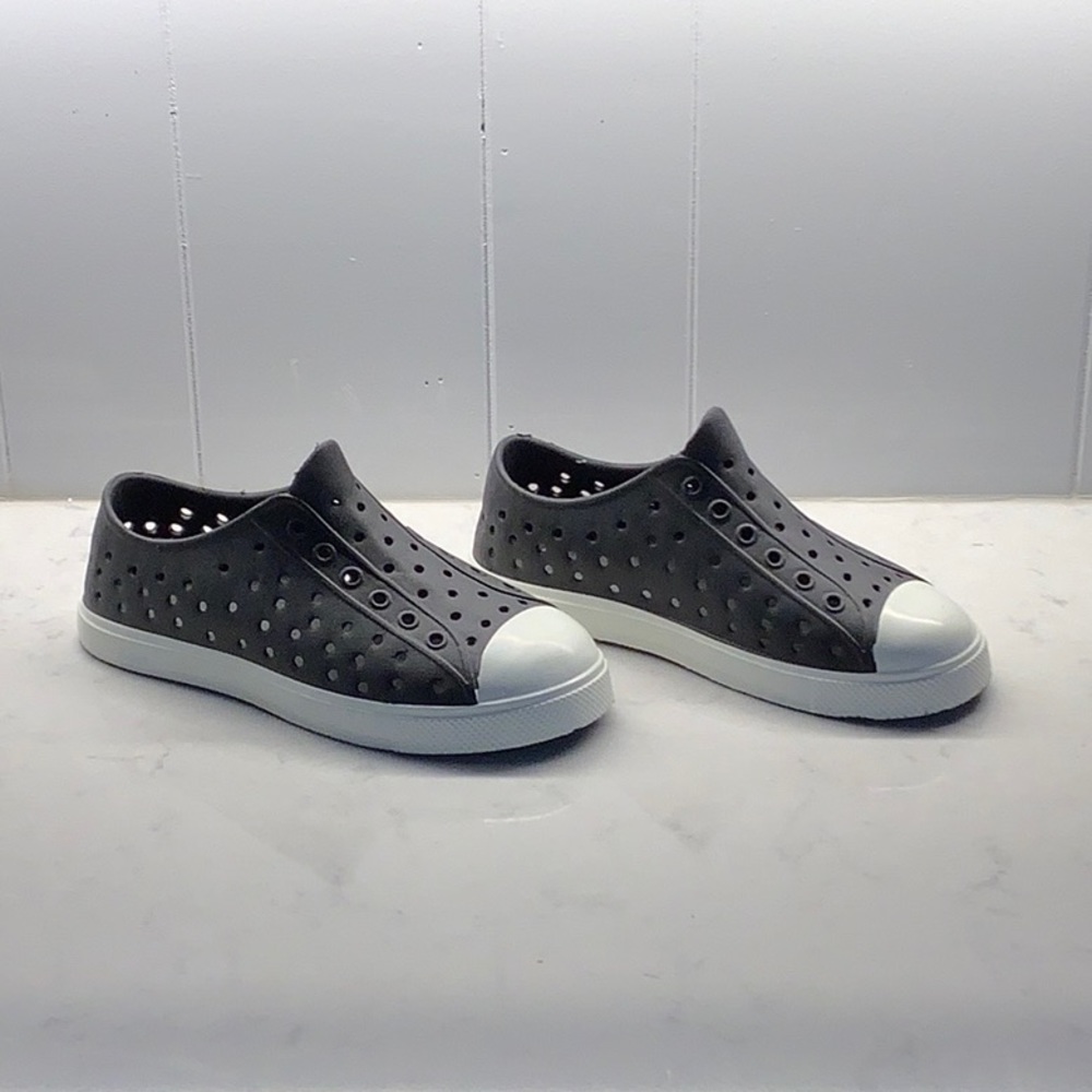 Target native style shoe